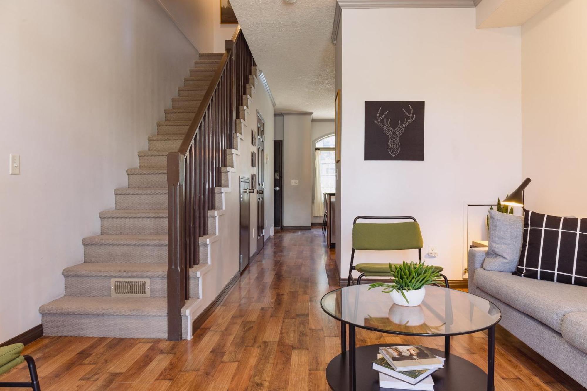 Grassihaus Mountain Getaway Appartement Canmore Buitenkant foto