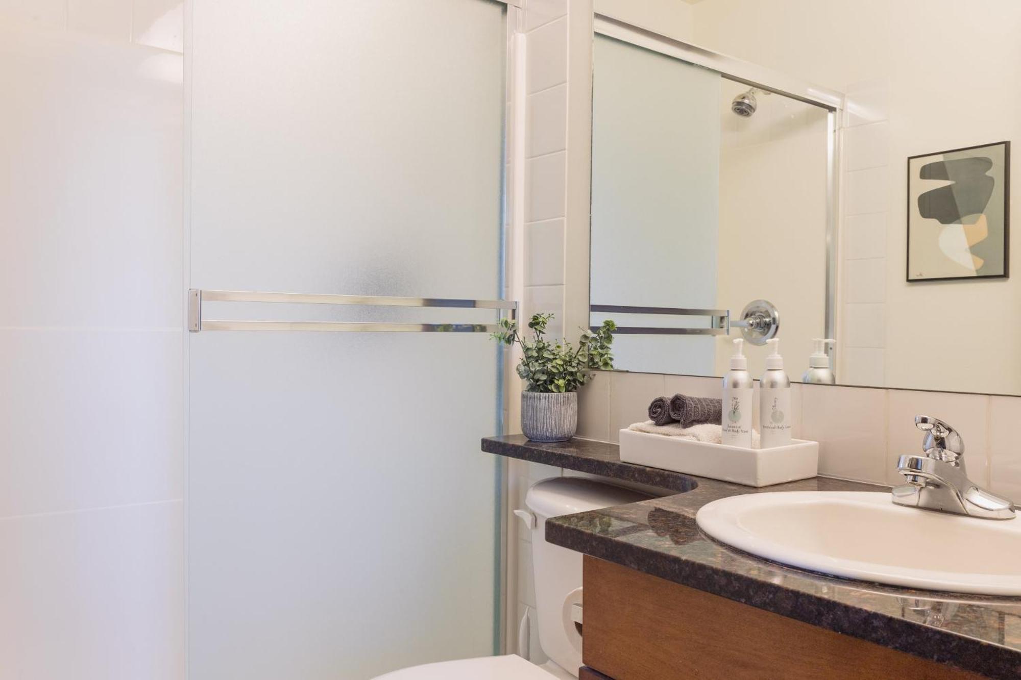 Grassihaus Mountain Getaway Appartement Canmore Buitenkant foto